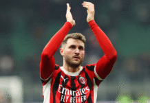 Santiago Giménez preocupa al AC Milan y a la Selección Mexicana por lesión en el tobillo