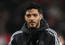 Raúl Jiménez desata rumores en Japón con misterioso mensaje