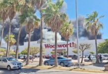 Incendio en Plaza Fiesta Las Palmas deja víctimas en Los Mochis