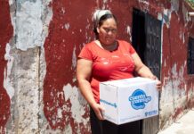 Entregan apoyos a 54 familias afectadas por las lluvias en Jiménez